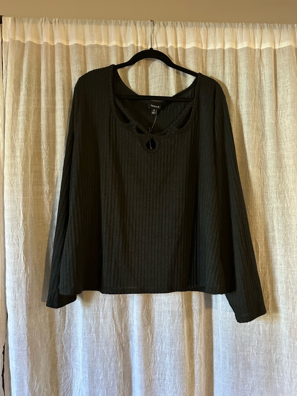 torrid Black Ribbed Long Sleeve Keyhole Detail Top